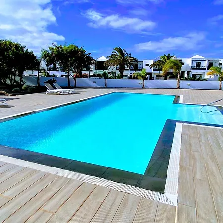 Luxury Senator 아파트